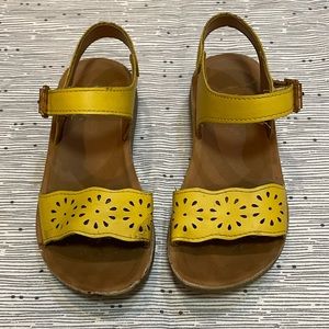 🌟 3 for $10 🌟 Girls Yellow Sandals